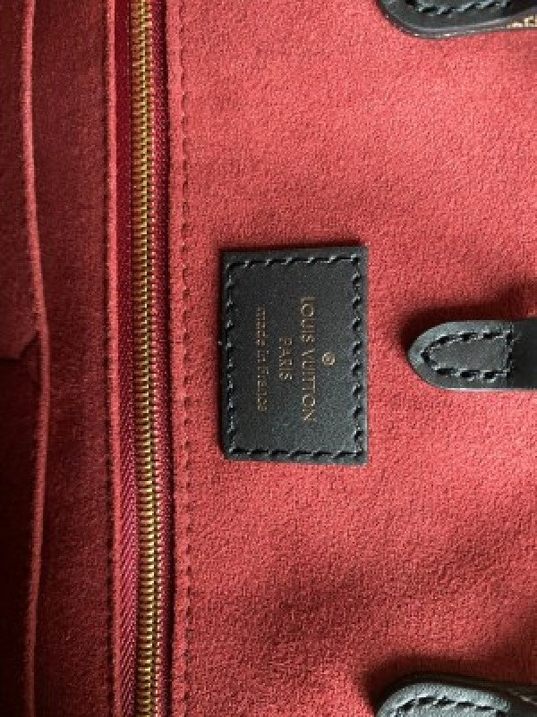 Louisvuitton onthego bag with og box premium quality