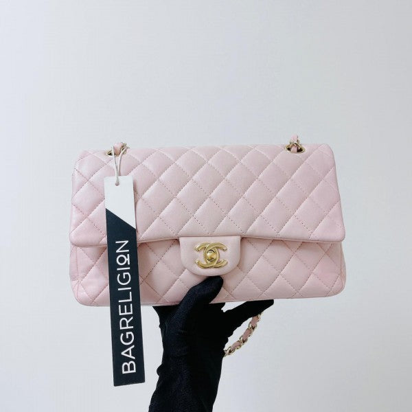 Chanel Paris jumbo sling bag premium quality with box