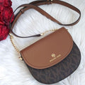 Michael Kors jet set charm textured hand bag premium quality with box
