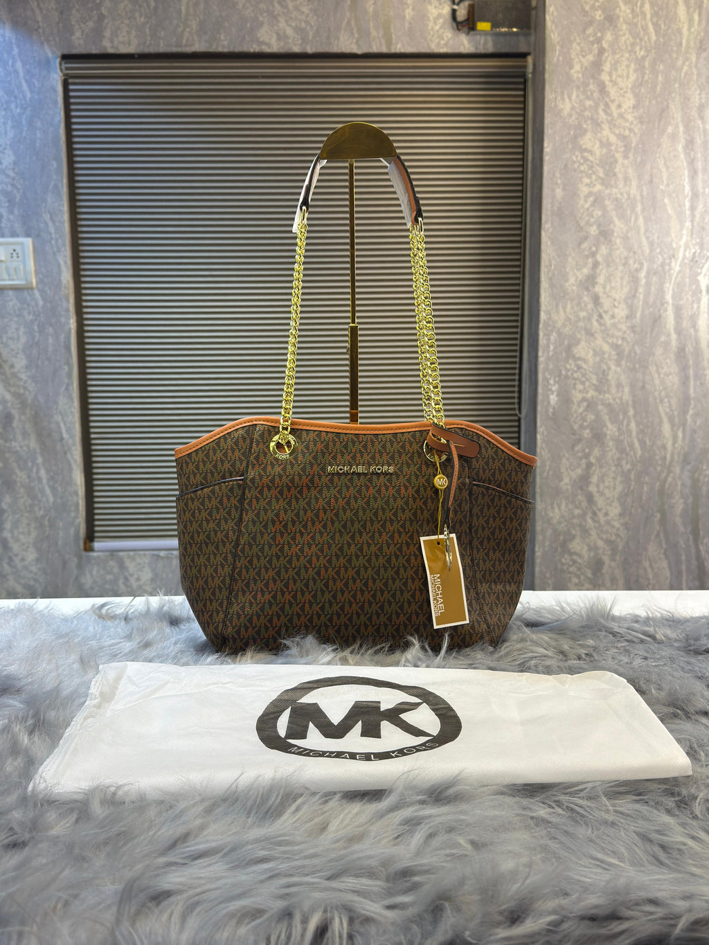 Michael Kors Jet Set Travel Chain Shoulder Tote Bag Witch Dust Bag
